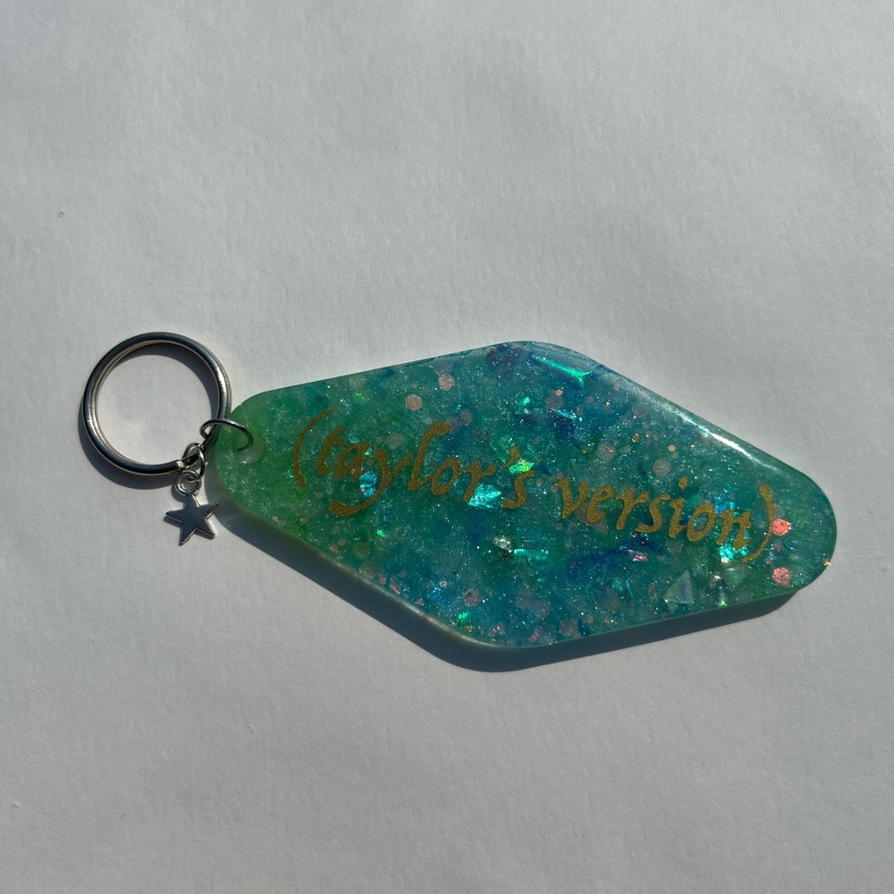 Taylor Swift debut album inspired keychain!